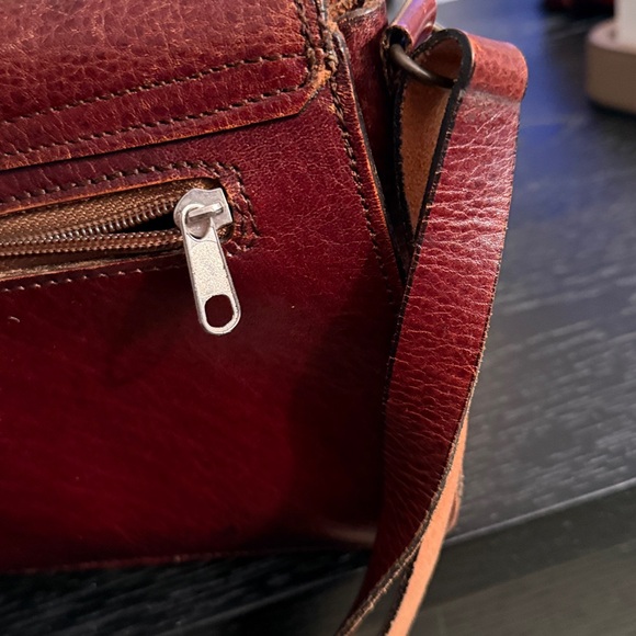 Elegant Brown Leather Women's Bag Used - Picture 8 of 9